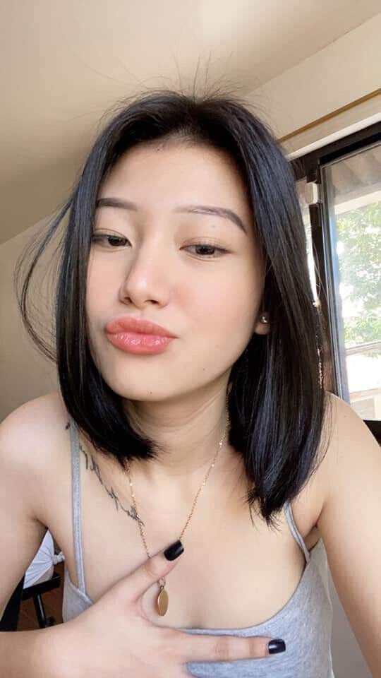 逼很騷的浪貨