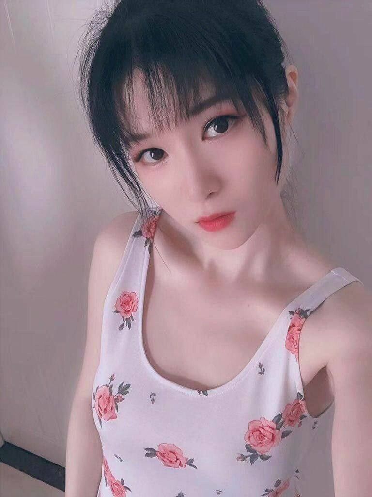 別人的老婆騷母狗 [45P]