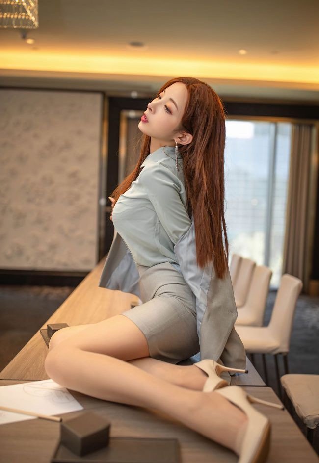 女秘書的誘惑
