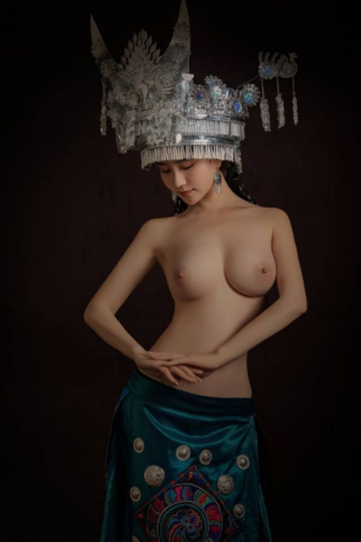 苗族姑娘 [27P]