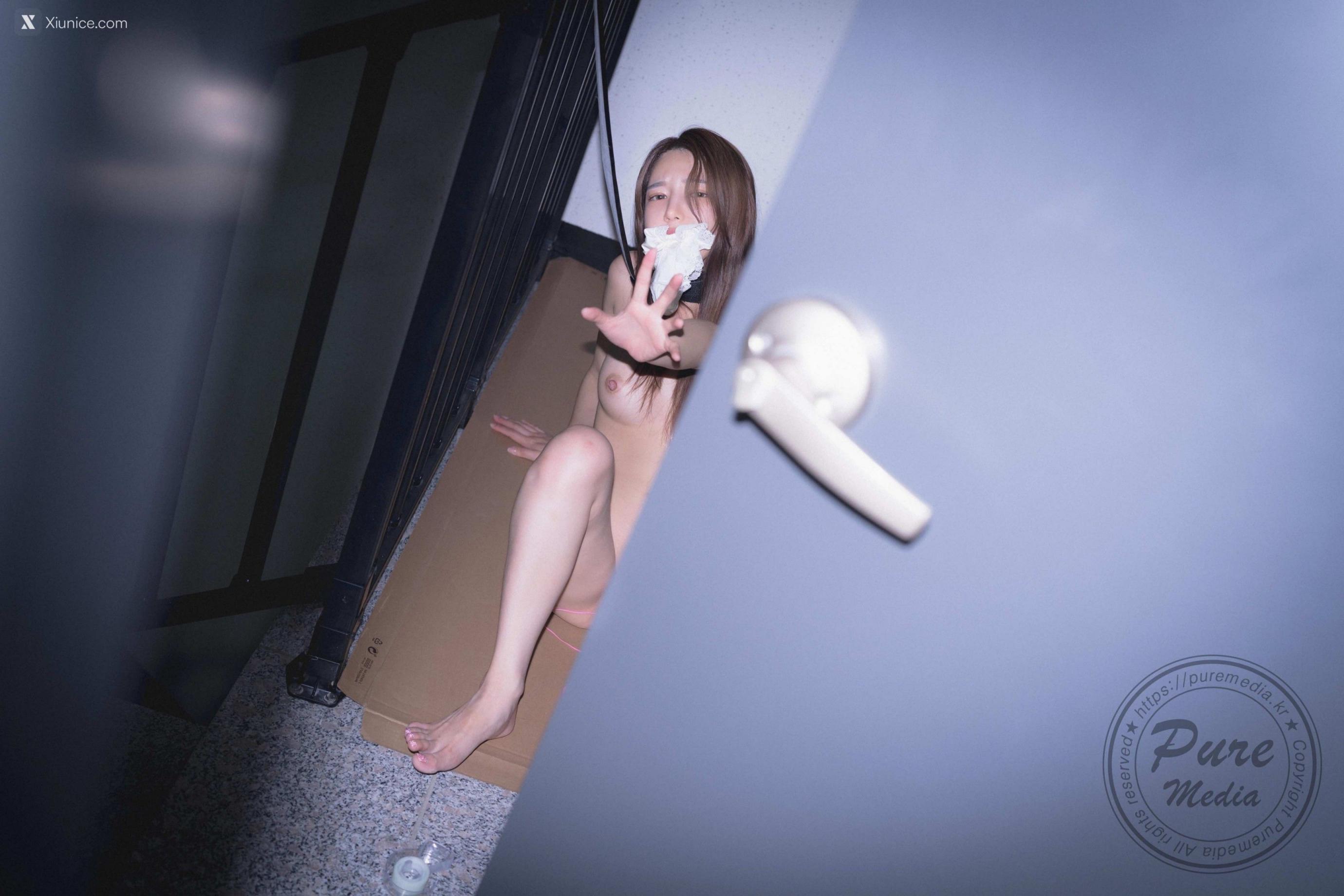 最近很火的含著內(nèi)褲的女孩Yeha套圖