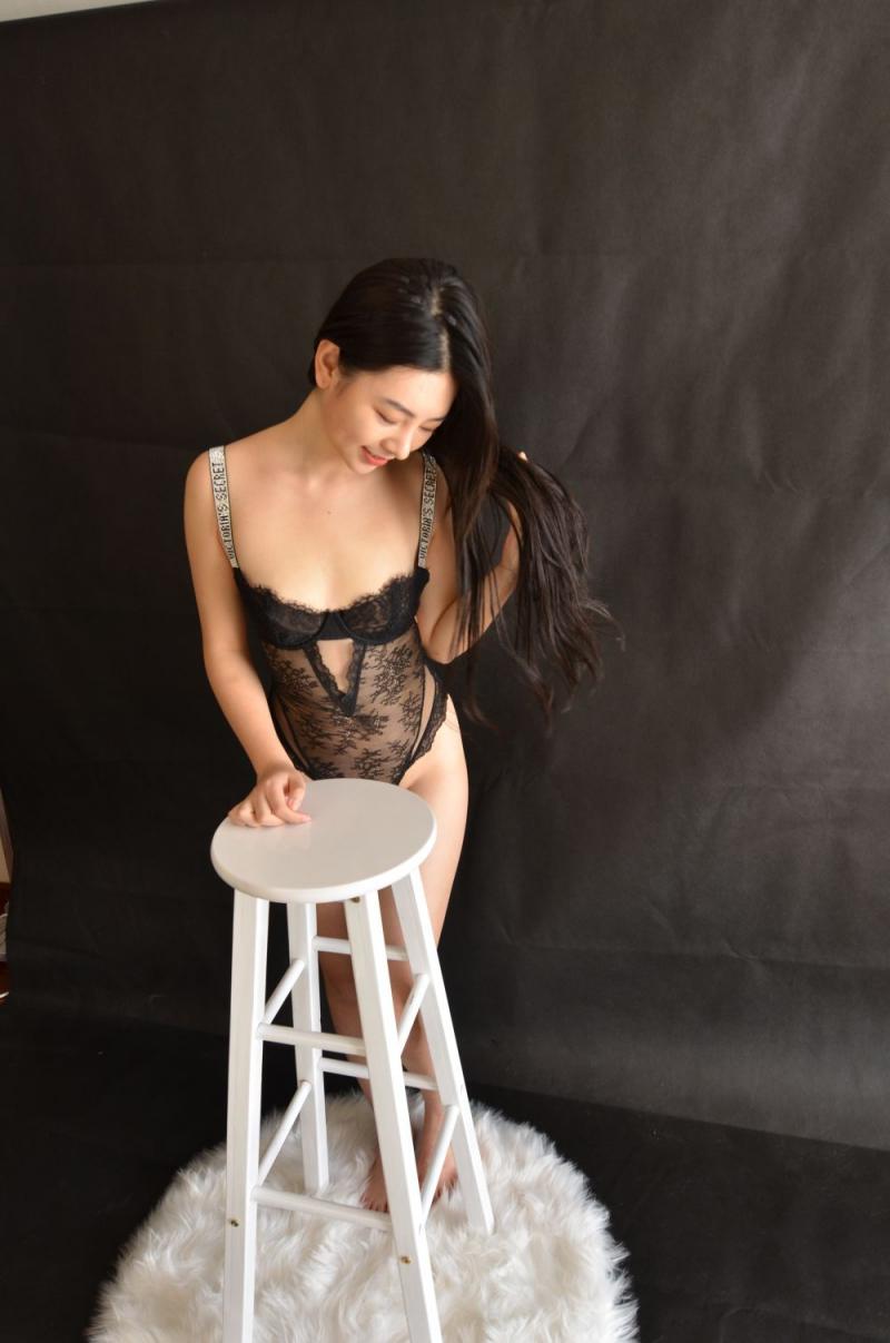 氣質(zhì)很舒服的絕色少婦