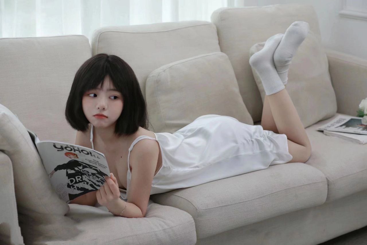 清純短發妹子 [11P]