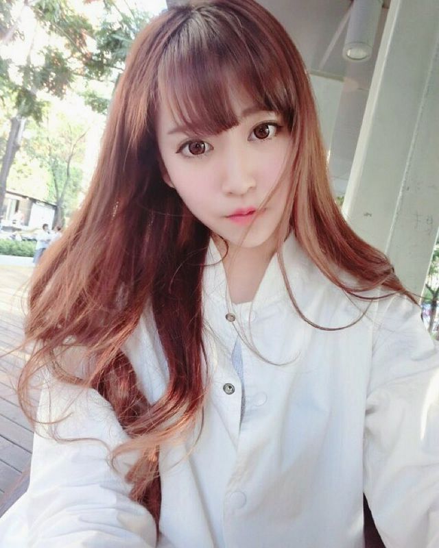 MinMin超正的大眼麥當(dāng)勞長(zhǎng)腿店花