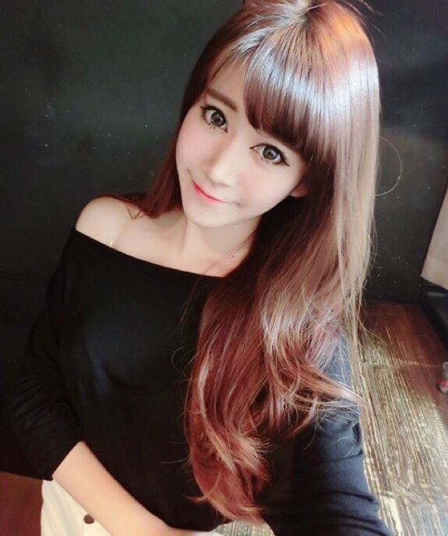 MinMin超正的大眼麥當勞長腿店花