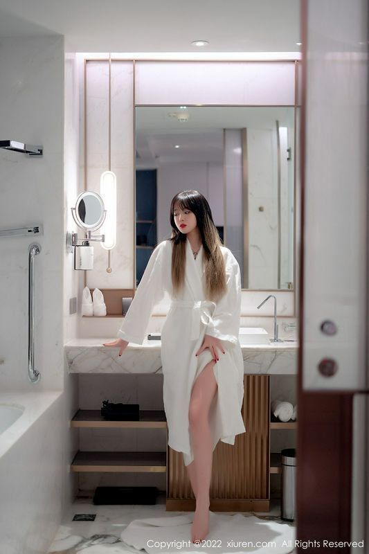 奶瓶. 完整版無水印寫真