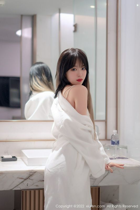 奶瓶. 完整版無水印寫真
