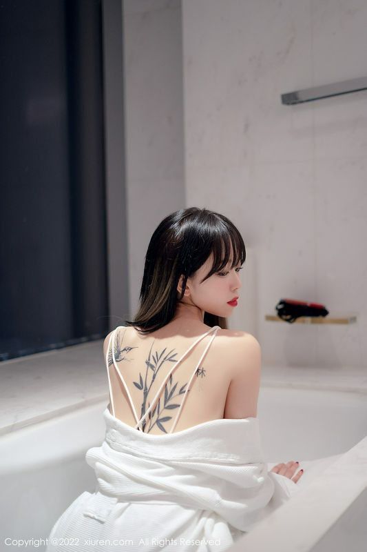 奶瓶. 完整版無(wú)水印寫(xiě)真