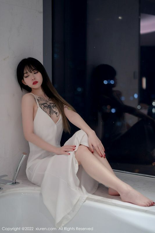 奶瓶. 完整版無水印寫真