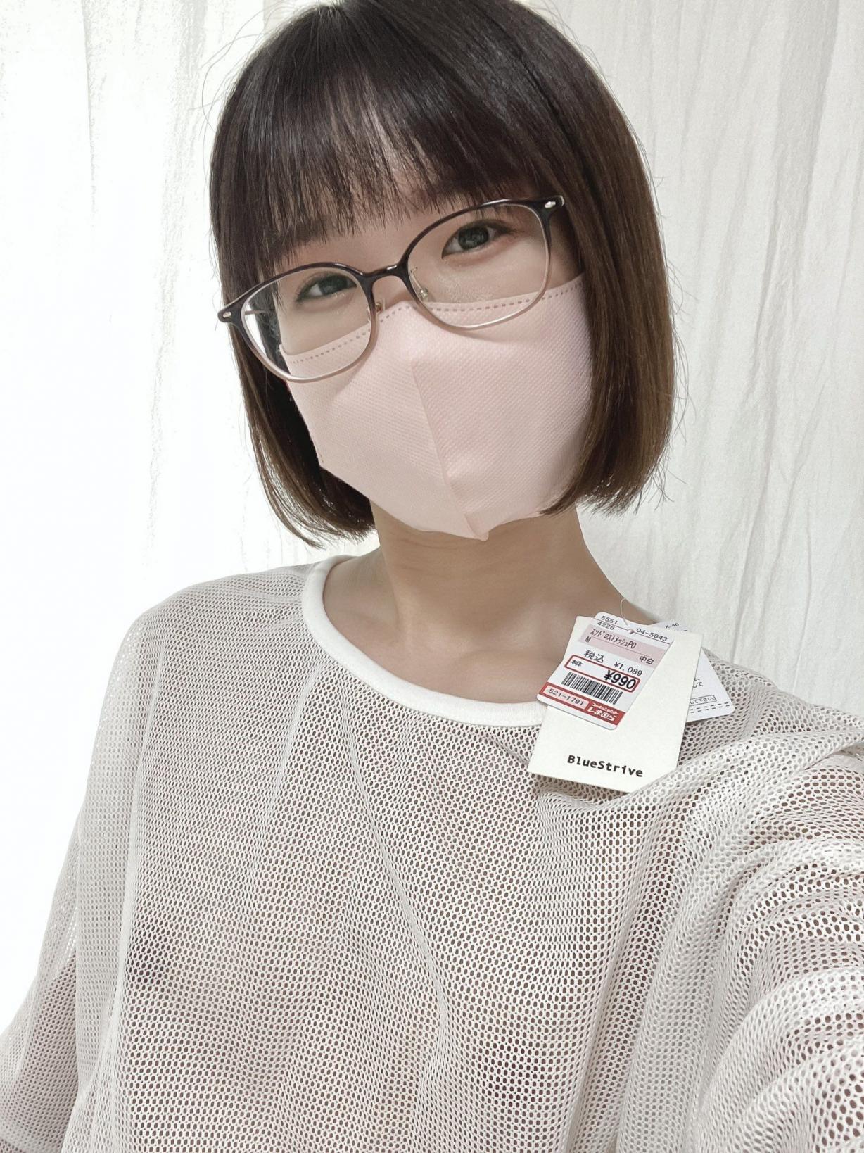 日式女孩不愛穿內(nèi)衣