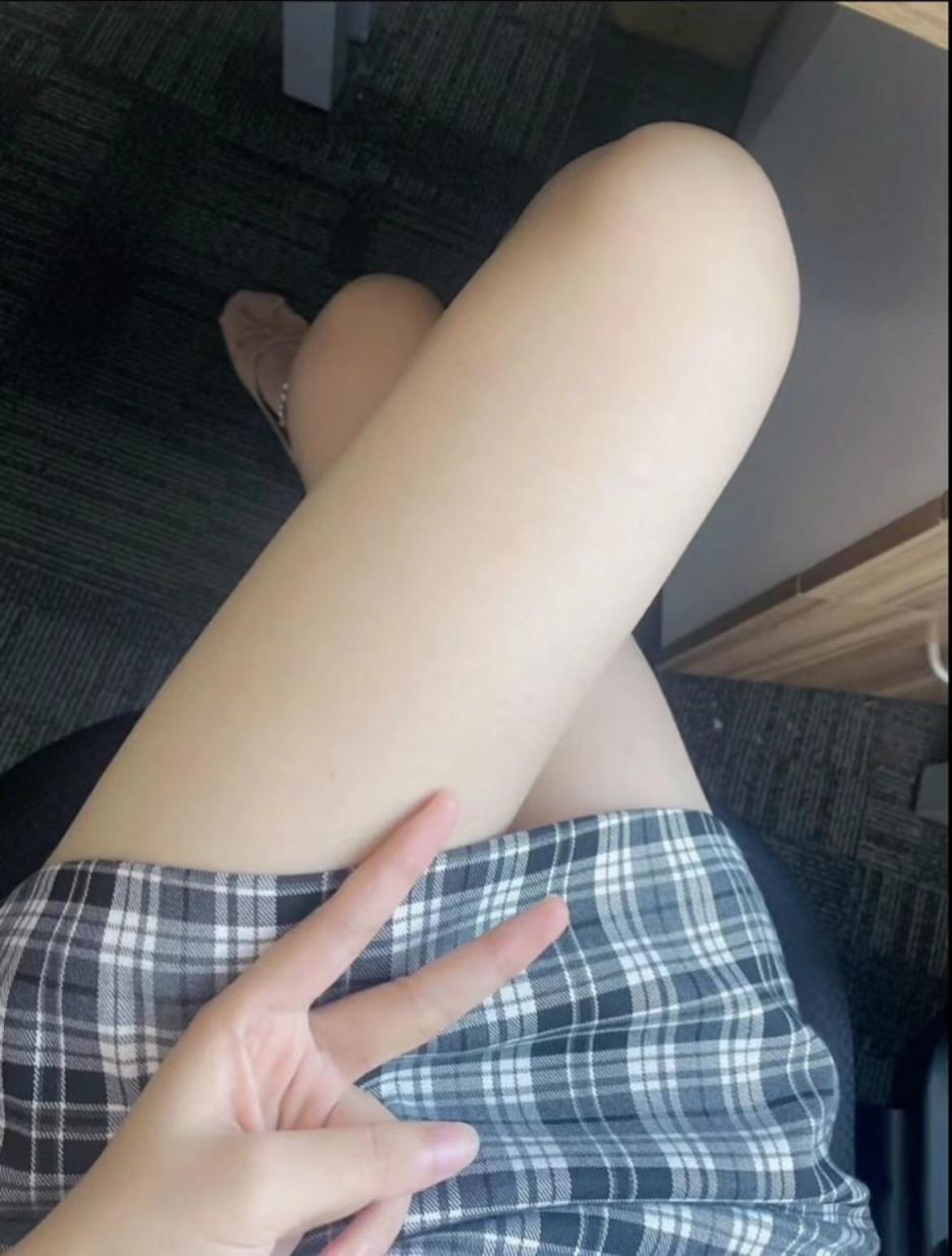 美腿的誘惑[83P]