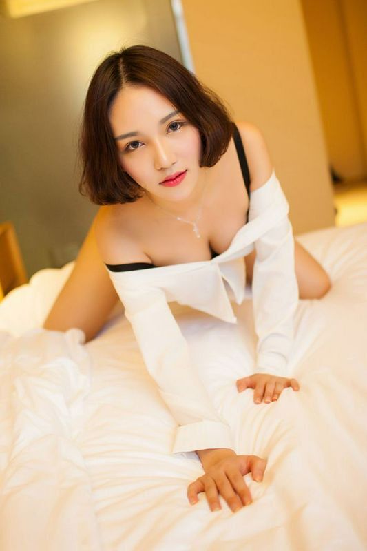 丁字褲美女iccey情趣人體藝術寫真