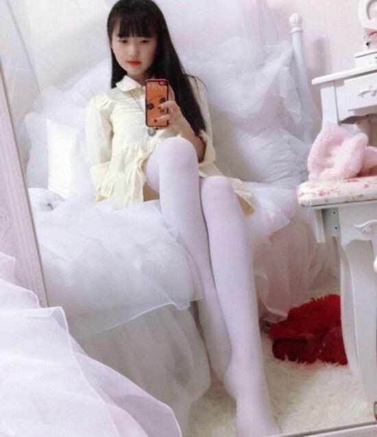 風騷的妹子氣質更加迷人