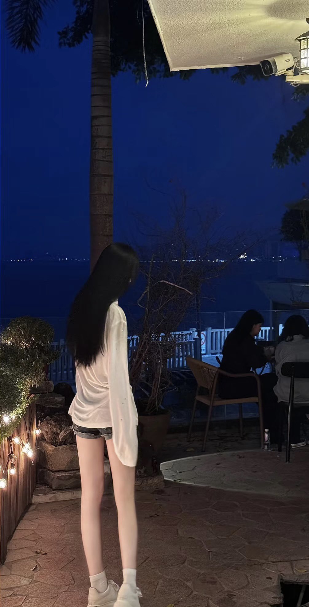 萬千嬌媚美少婦[2025]