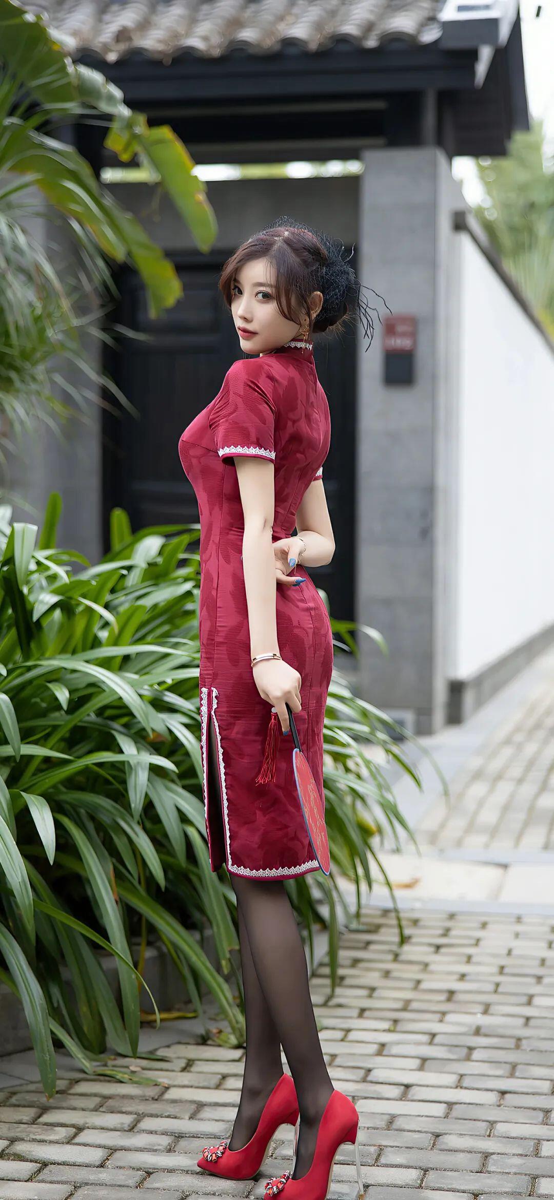 穿上新娘裝，今天是個好日子[21P]