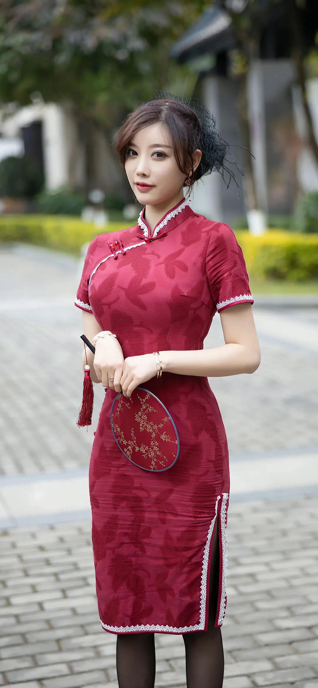 穿上新娘裝，今天是個好日子[21P]