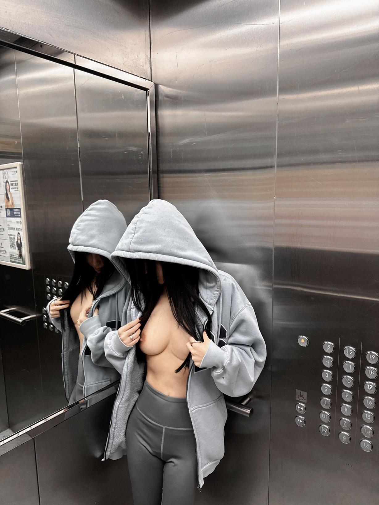 愛露出的人妻[36P]